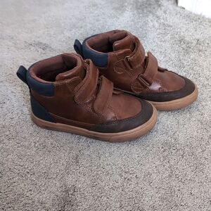 Cat and Jack toddler boots size 9
